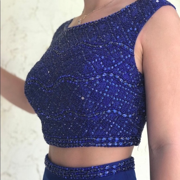 Blue Sherri Hill prom dress. Two piece SIZE 2 - Picture 3 of 4